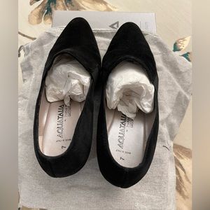 Black flats, pretty and comfortable, brand new